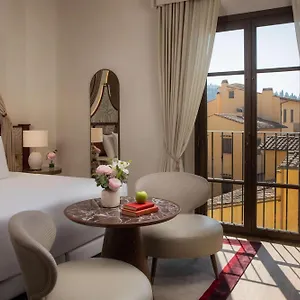 5* فندق إن إتش كولكشن فيرينزا بورتا روسّا